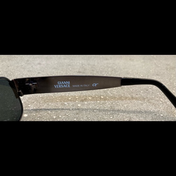 Vintage Gianni Versace sunglasses MOD X06 COL. 58M Made in Italy. - Picture 5 of 6